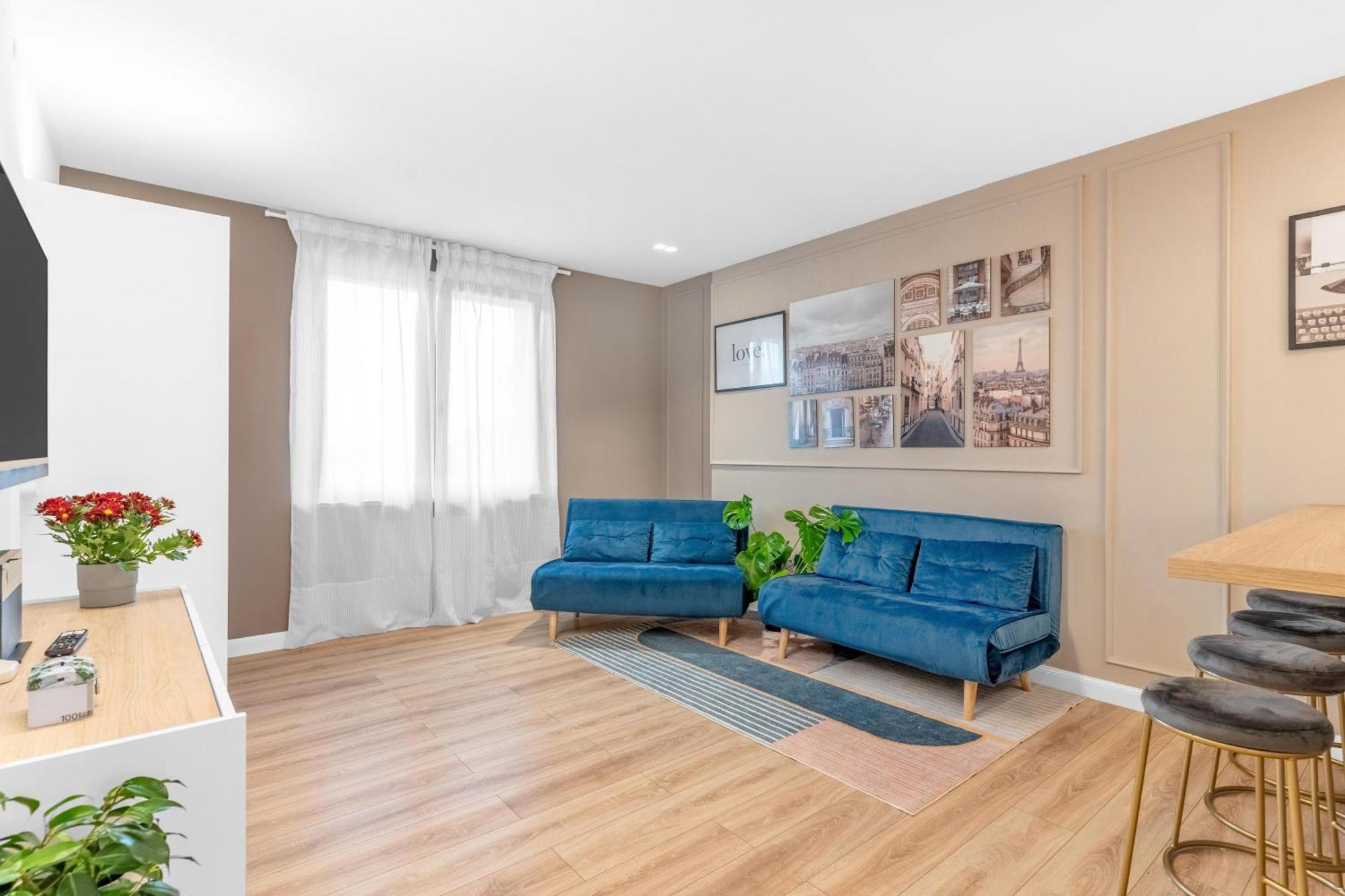 -Free Pool And Parking- Garda House Apartments カステルヌオーヴォ・デル・ガルダ エクステリア 写真