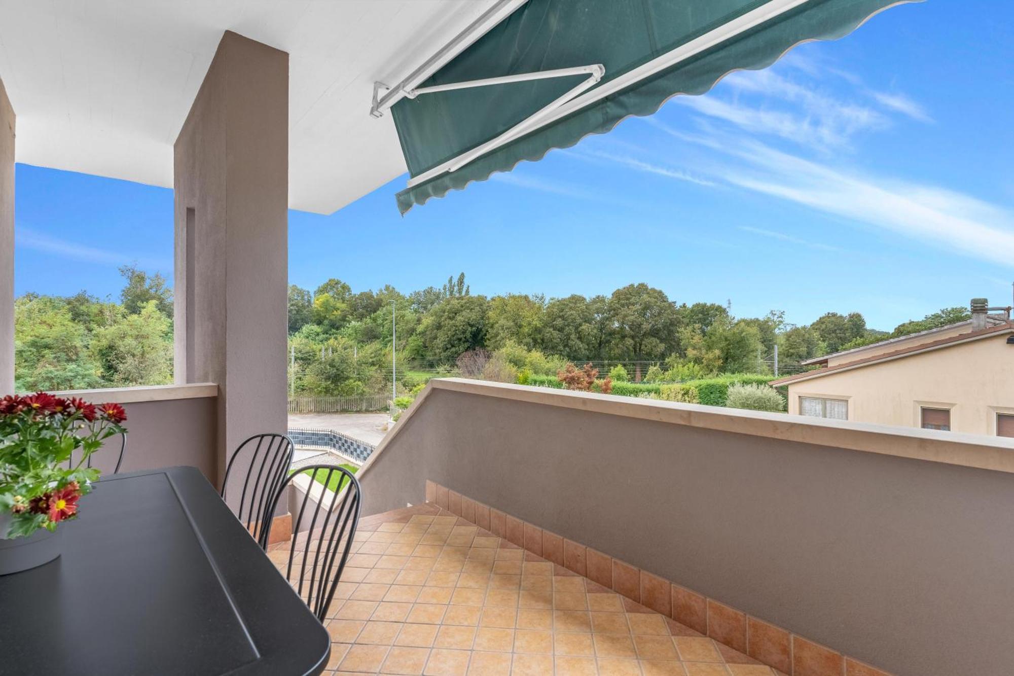-Free Pool And Parking- Garda House Apartments カステルヌオーヴォ・デル・ガルダ エクステリア 写真