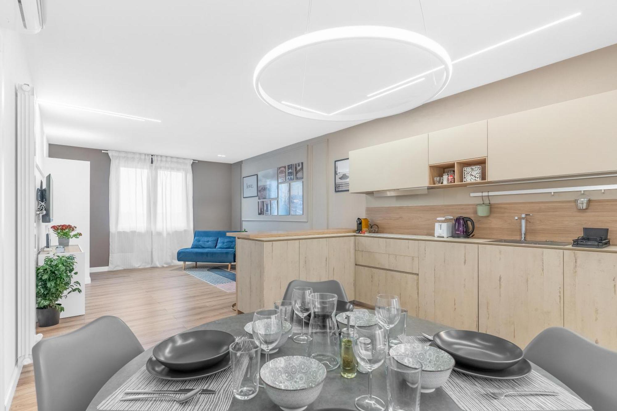 -Free Pool And Parking- Garda House Apartments カステルヌオーヴォ・デル・ガルダ エクステリア 写真